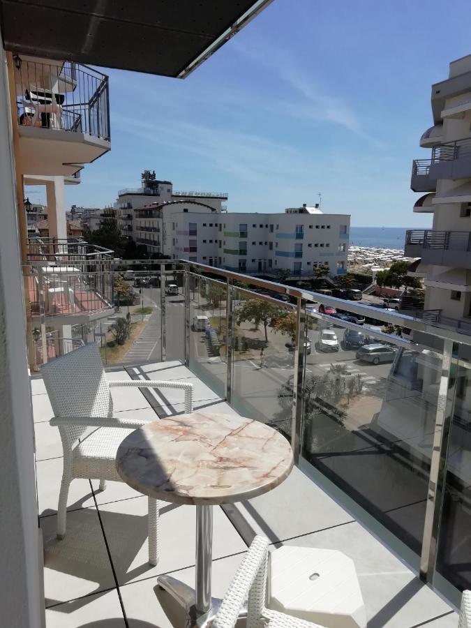 Hotel Marzia Holiday Queen Caorle Buitenkant foto